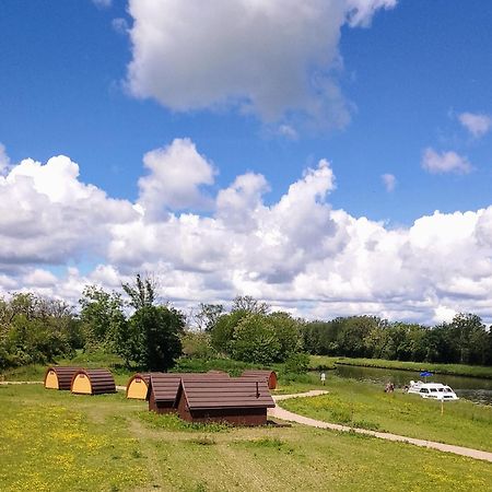 La Halte Du Canal Luthenay-Uxeloup Exterior foto